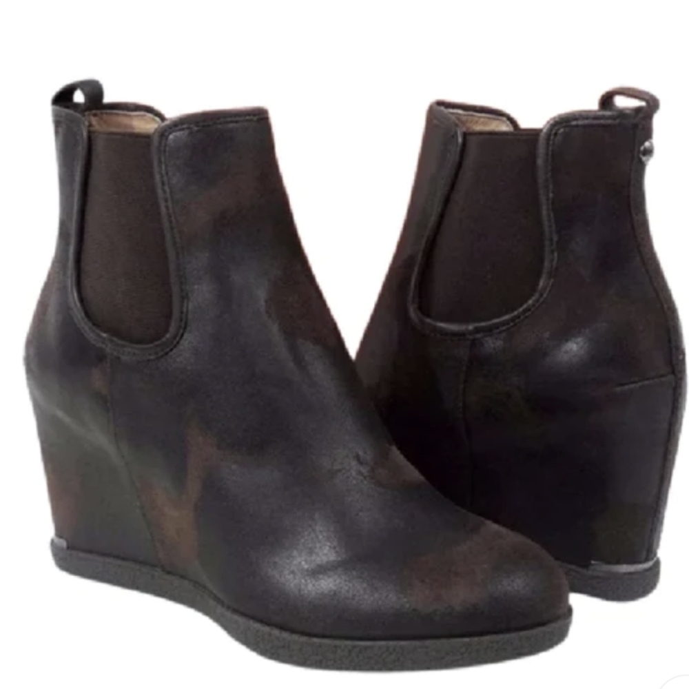 Donald j Pliner Womens Dillon Ankle Wedge Distressed Leather Boots shoes
